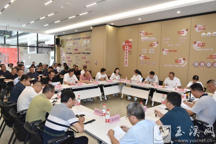 “局长坐诊接诉”活动为企业“把脉会诊”。