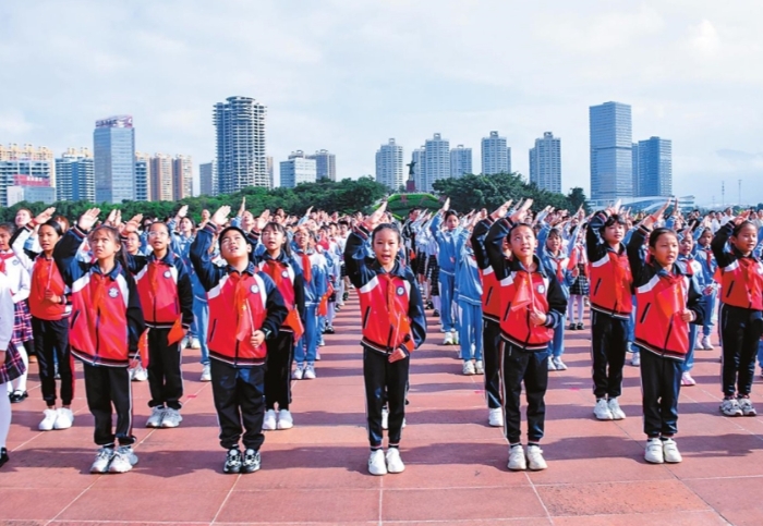 聂耳故乡“同升国旗·同唱国歌”凝聚民族团结力量