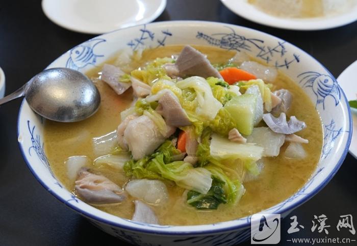 一碗大锅菜慰乡愁 一碟盐水鱼唤人归