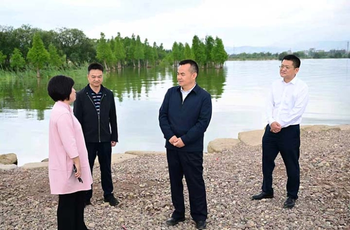 杨政昆以“四不两直”方式督导调研假期文旅安全工作时强调 守牢安全底线加强服务保障确保群众绿色文明欢乐祥和过节