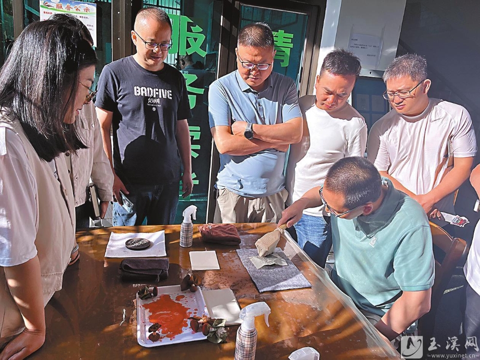 通海县：社科普及宣传接地气入人心