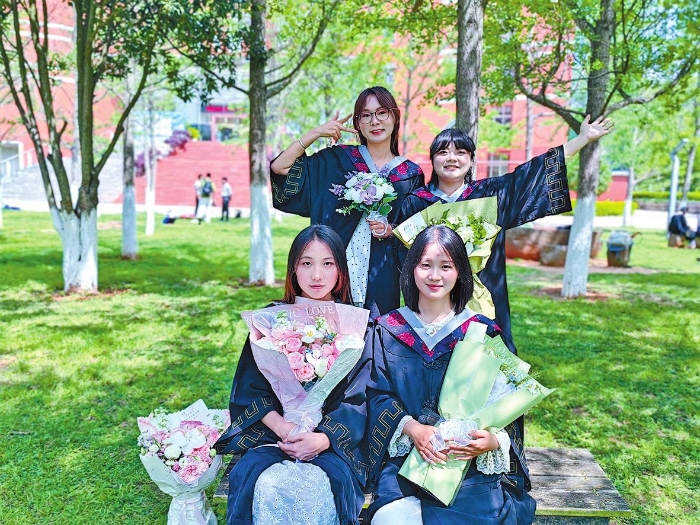 玉溪师院数理学院两寝室全员考研“上岸”