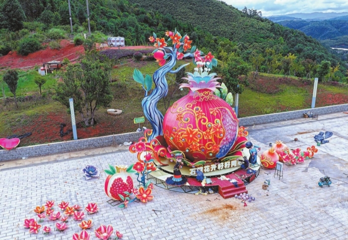 峨山首届非遗彩灯节6月19日开幕 持续至10月15日 端午到锦屏山看灯展