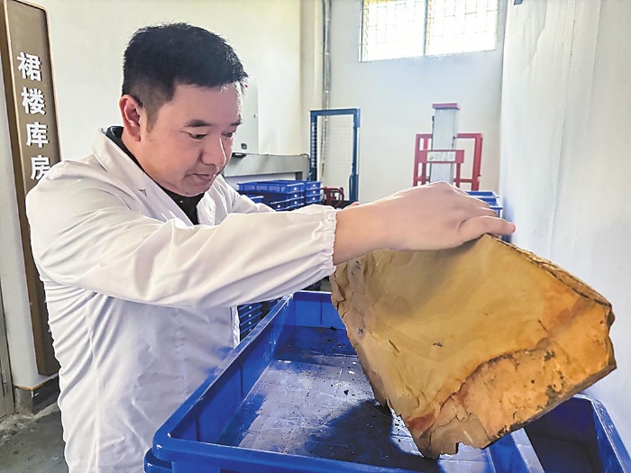 当好远古生命的“唤醒者”与“讲述人”