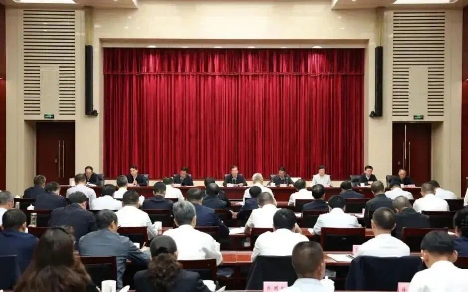 云南省委书记：跑好农民增收的接力赛