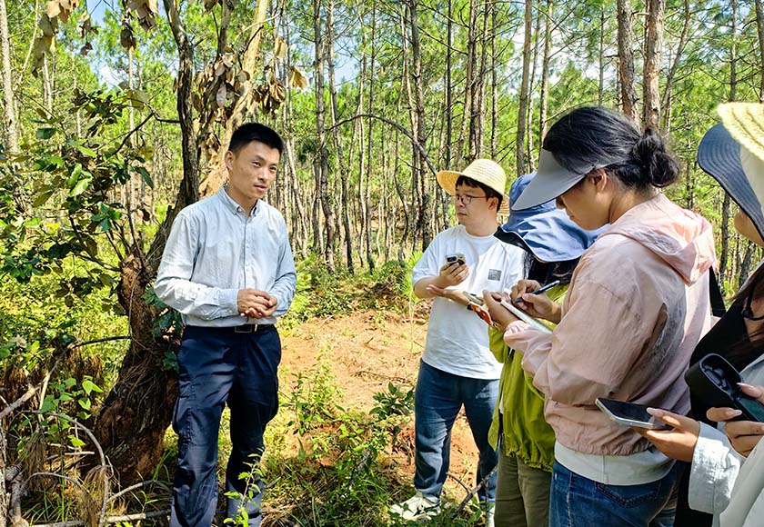 重走“象往”之路 实地感受玉溪生态文明建设成效