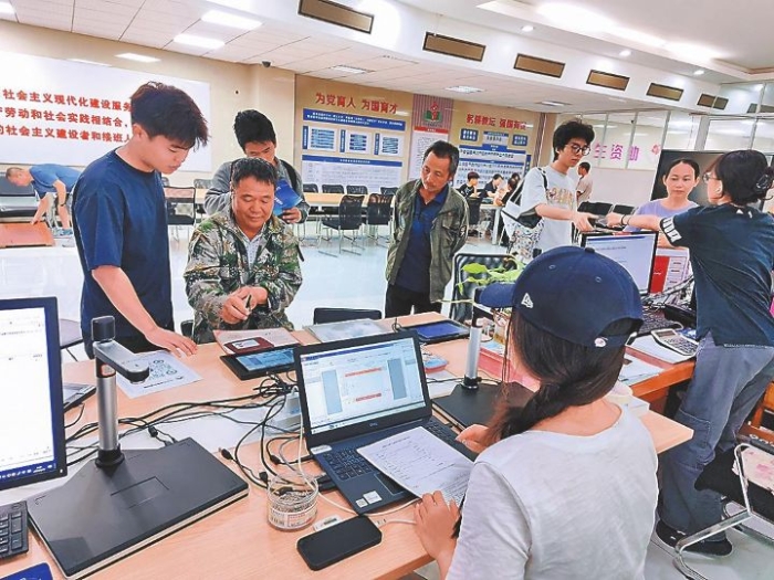 元江县生源地信用助学贷款助力困难学子圆梦大学