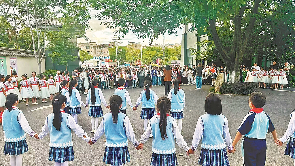 校园快闪点亮“无作业日”
